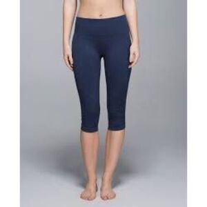 Lululemon In The Flow Crop leggings size 4